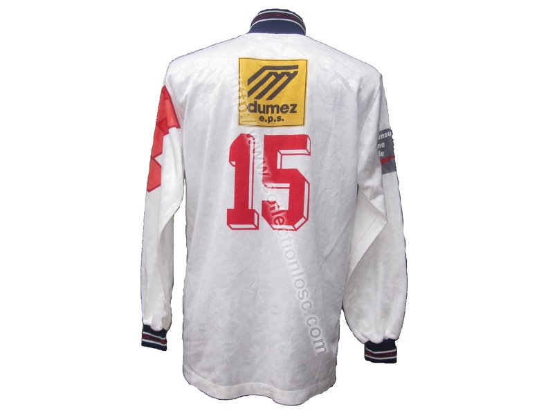 Maillot du LOSC porté par Djezon BOUTOILLE en Championnat de Division 1 lors de la Saison 1994-1995 boutoille-9495-away-dos.jpg