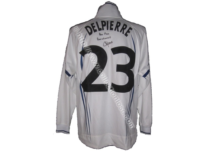 delpierre-uefa-0001-dos.jpg