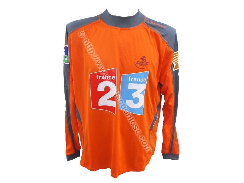 Maillot du LOSC porté par Grégory MALICKI en Coupe de la Ligue lors de la Saison 2005-2006 malicki-cdl-0506-face.jpg
