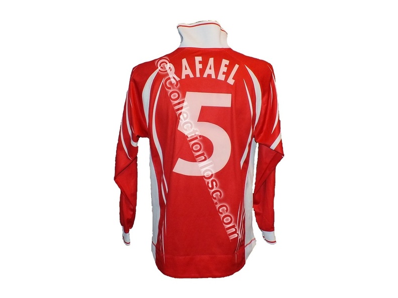 rafael_uefa_cup_0102_dos.jpg