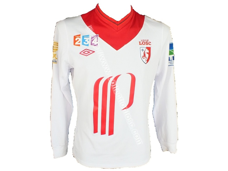 Maillot du LOSC porté par Djibril SIDIBÉ en Coupe de la Ligue lors de la Saison 2012-2013 sidibe_cdl_1213_face.jpg