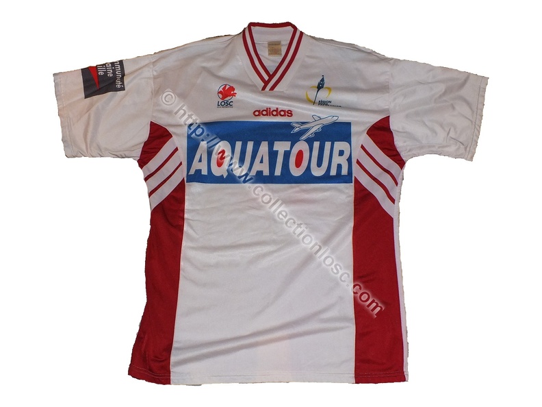 Maillot du LOSC porté par Amara SIMBA en Championnat de Division 1 lors de la Saison 1995-1996 simba_95_96_face.jpg
